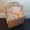 Panier de Pâques en bois personnalisé avec gravure "Joyeuses Pâques" et prénom. Idéal pour une première chasse aux œufs ou comme décoration.