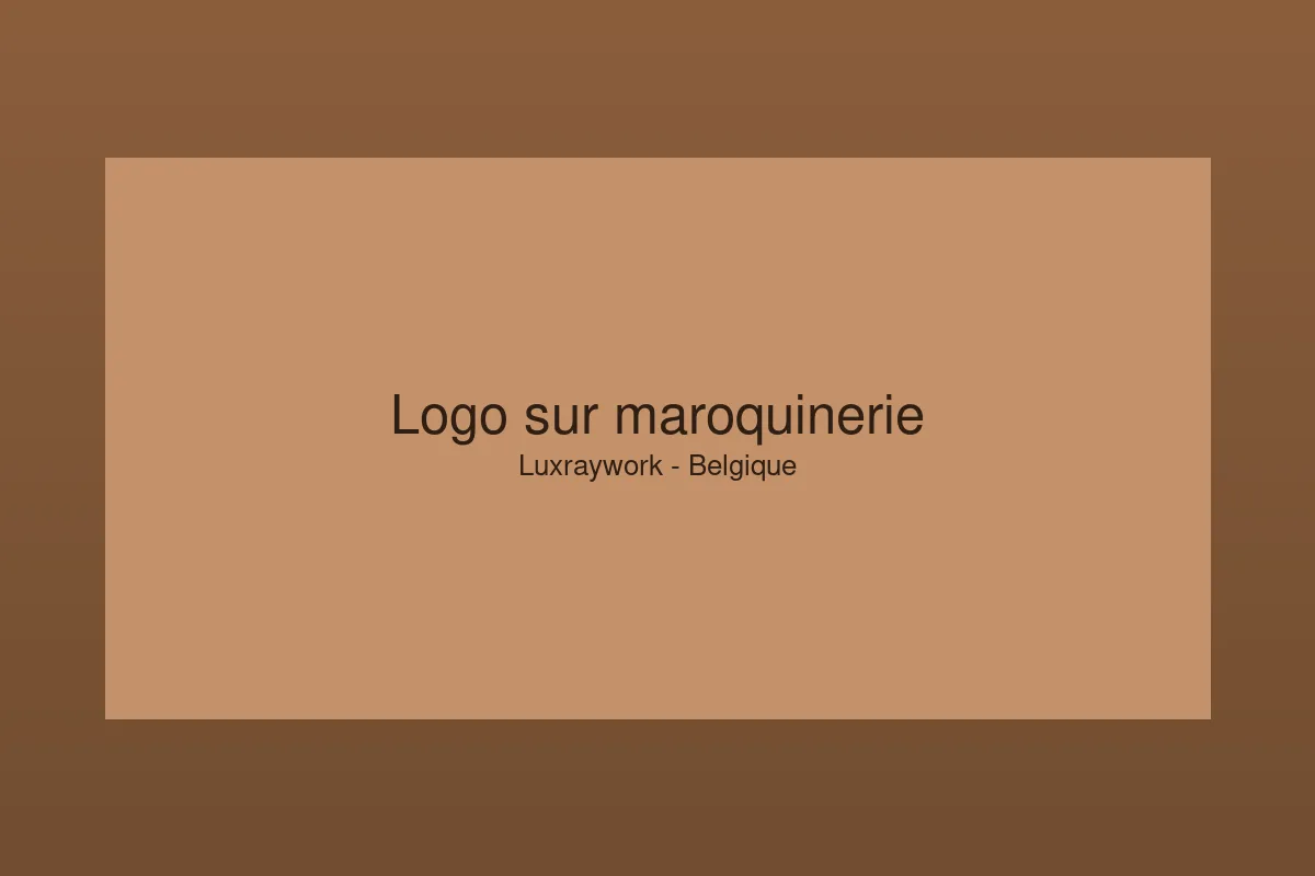 Logo gravé au laser sur une pièce de maroquinerie en cuir